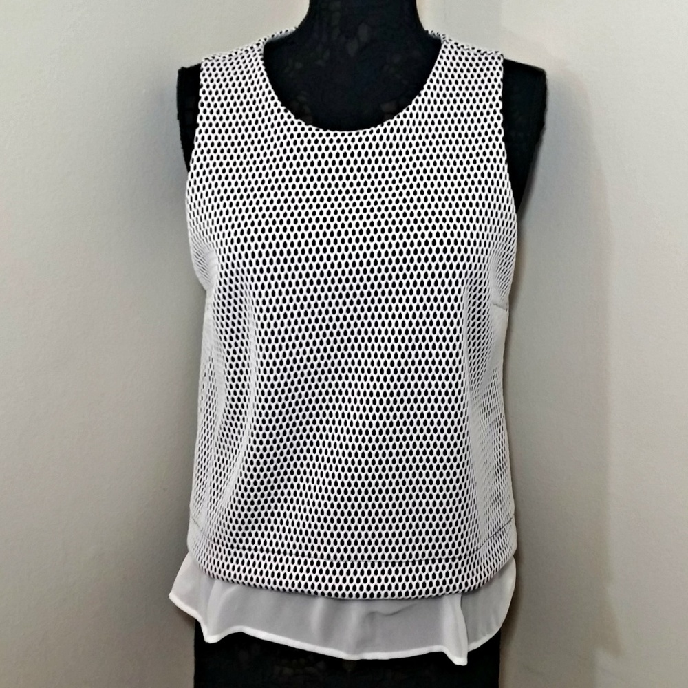 <3 BANANA REPUBLIC NWT WOMEN SIZE M NEW